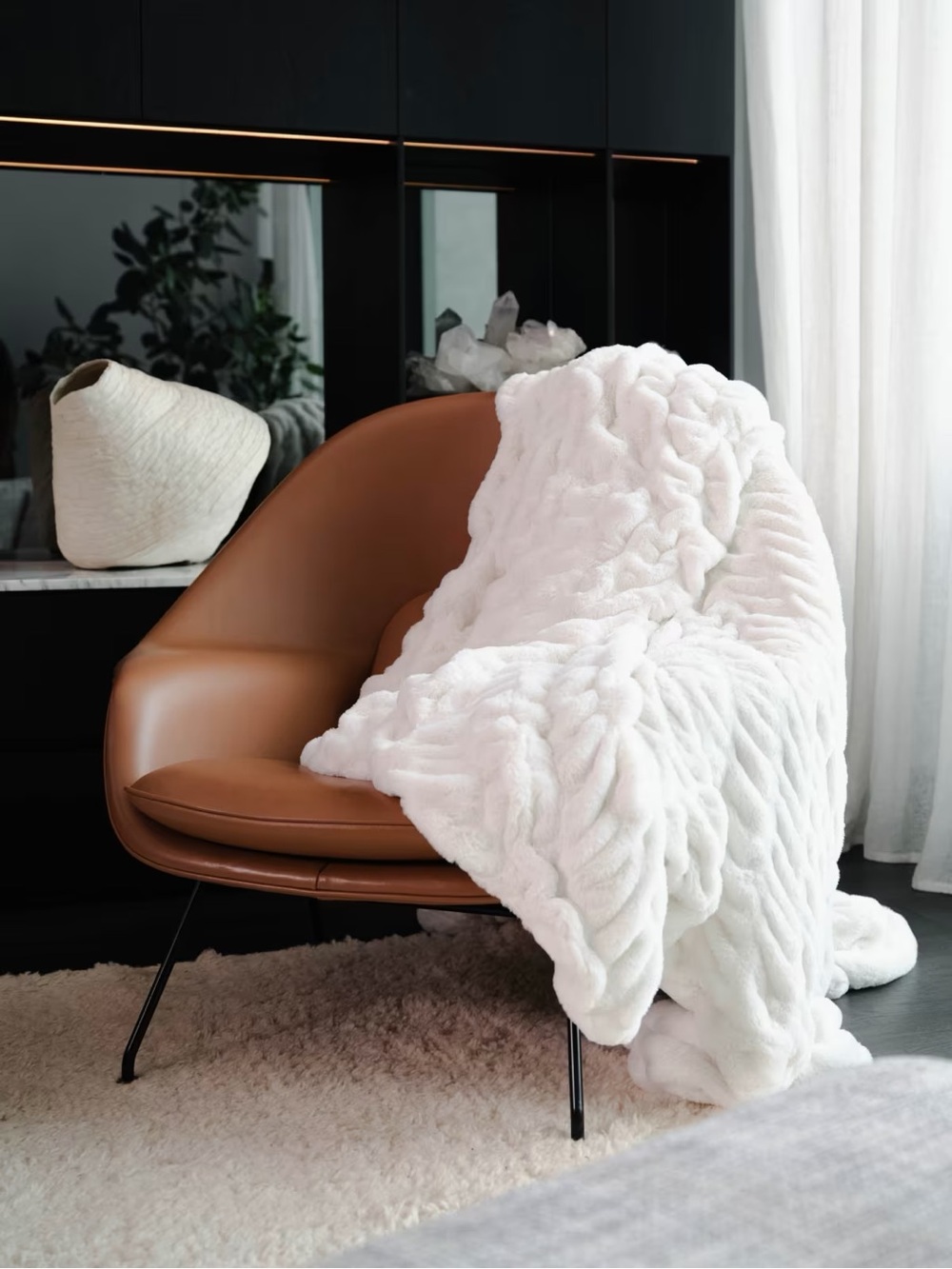 Like New Comfrt Frost Large 60” X 80” Dreamer Blanket